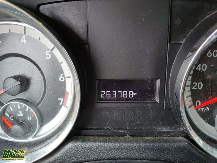 2012-dodge-grand-caravan-se-image-29