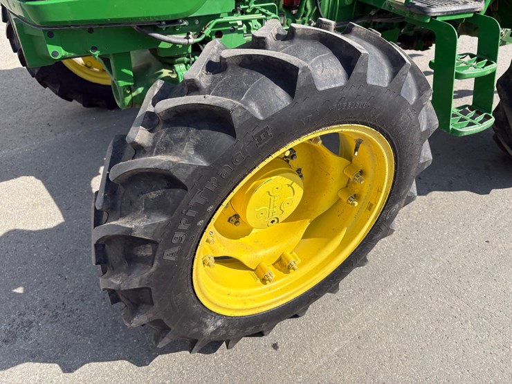 john-deere-5075e-image-18
