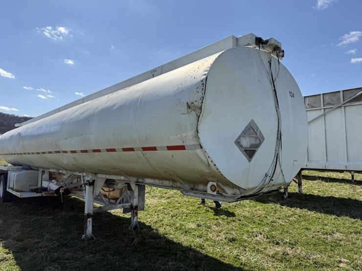 1974-heil-40'-semi-tanker-trailer-image-3