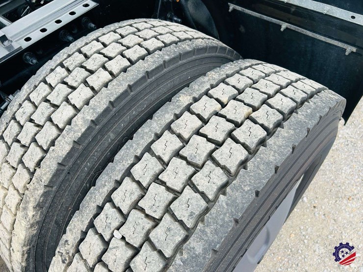 2024-international-lt62f-t/a-truck-tractor-image-48