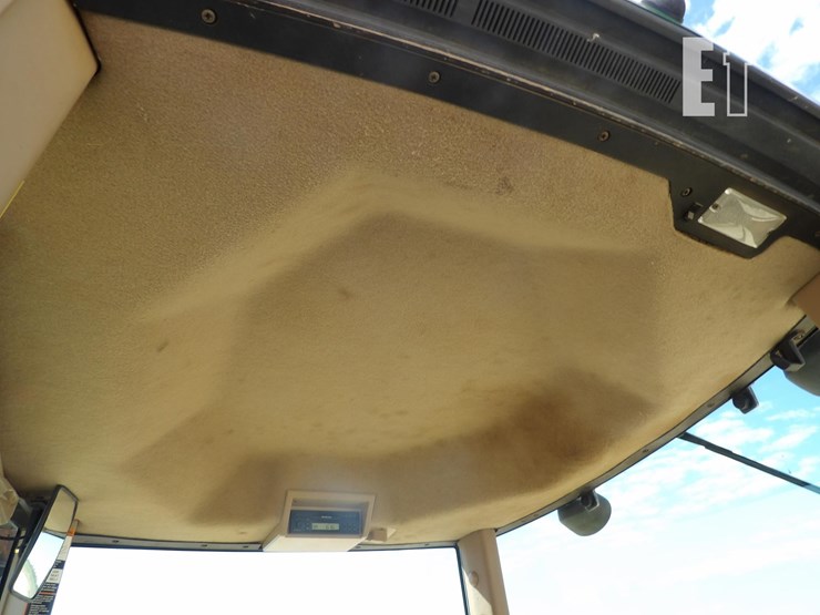 john-deere-8120-image-24