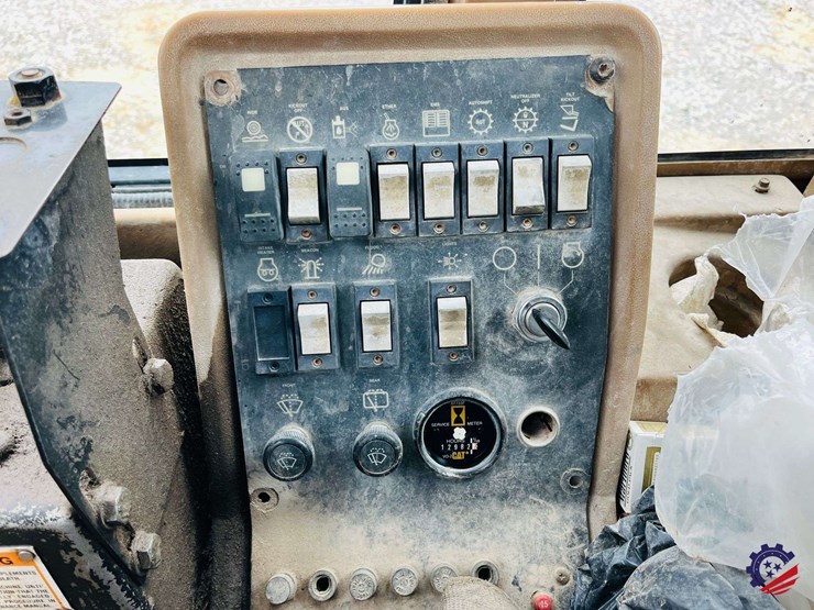 1995-caterpillar-it28f-image-60