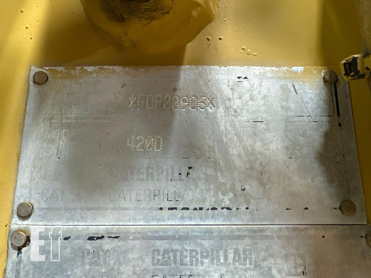 2001-caterpillar-420d-image-41