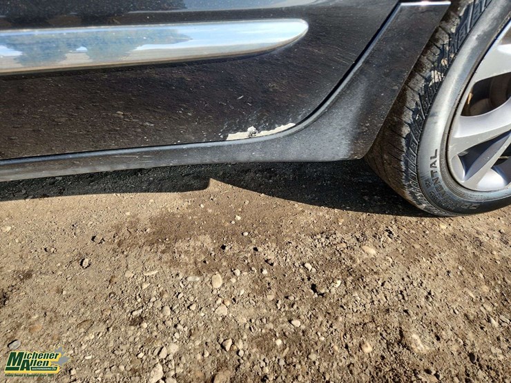 2017-chrysler-pacifica-image-38