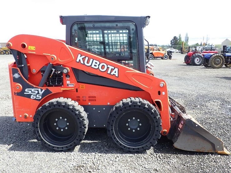 2020-kubota-ssv65-image-4