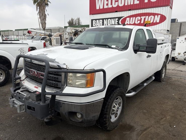 2012-gmc-sierra-2500-image-1