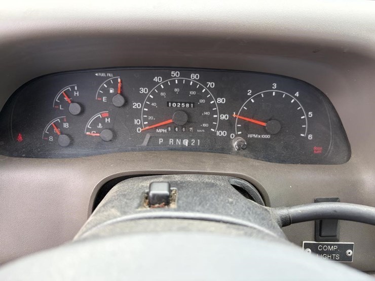 2001-ford-f350-image-15