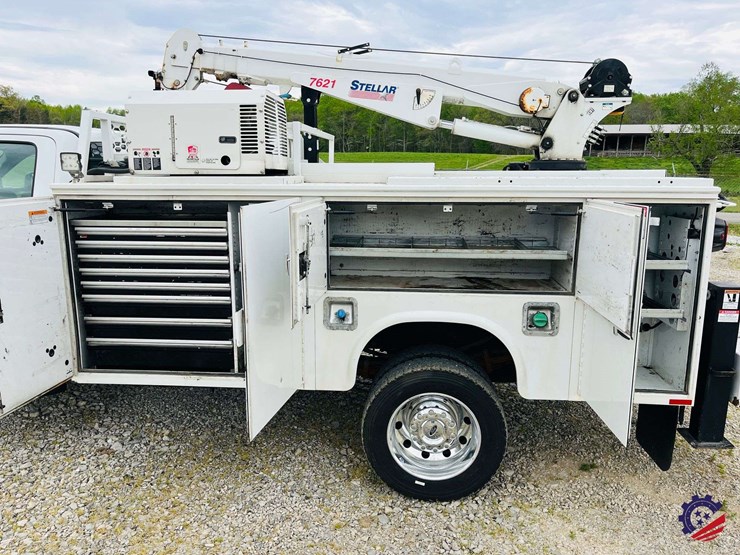 2018-ford-f550-image-24