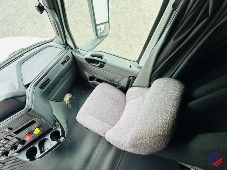 2024-international-lt62f-t/a-truck-tractor-image-95