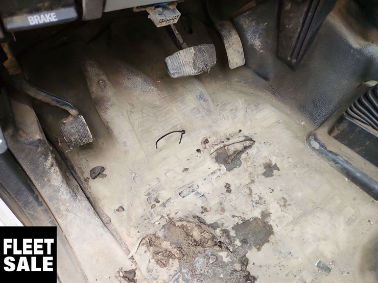 2015-ford-f550-image-17