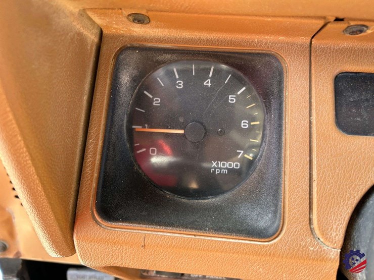 1994-jeep-wrangler-image-71