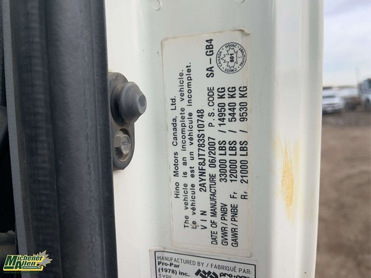 2008-hino-308-image-25