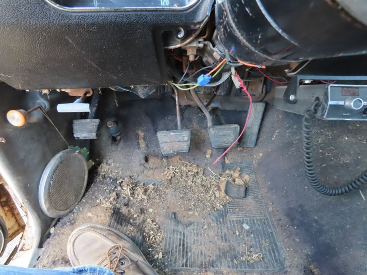 1968-chevrolet-chevelle-ss-coupe-barn-find-image-39