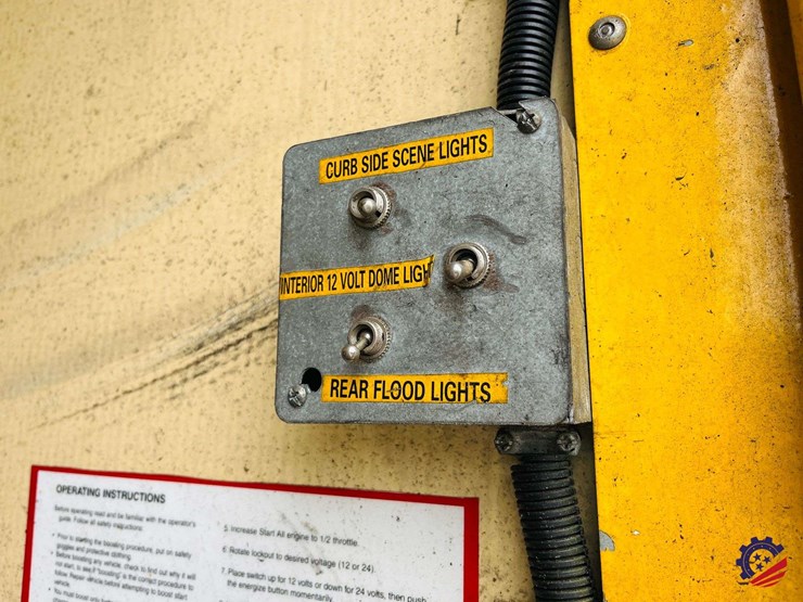 2009-gmc-savana-s/a-enclosed-roadside-service-truck-image-56