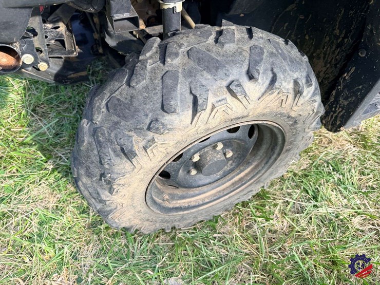 2019-john-deere-gator-xuv-835m-image-7