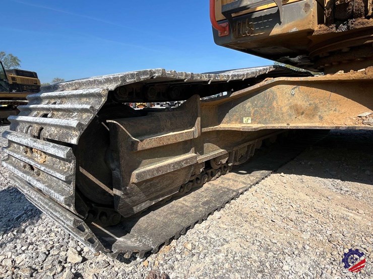 2017-volvo-ec300el-image-35