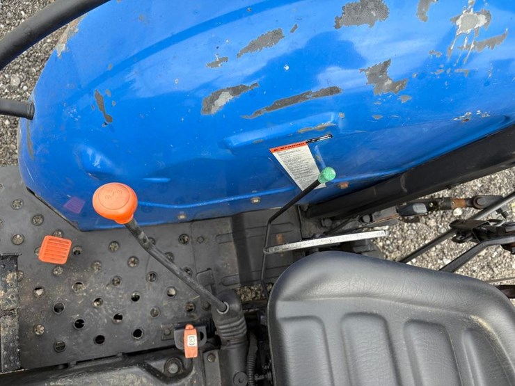 new-holland-45-image-32