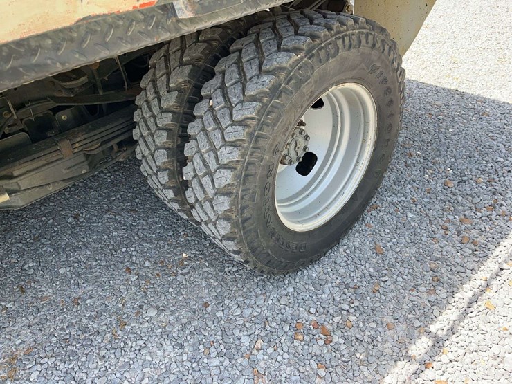 2016-ford-f350-image-8