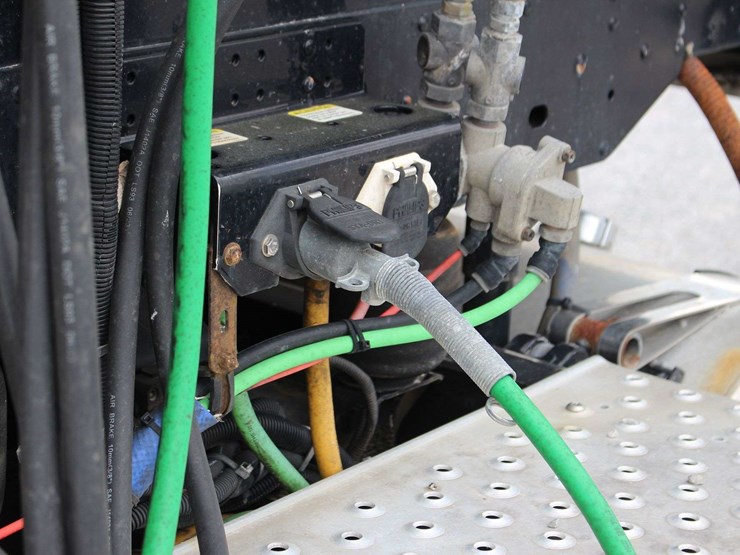 2018-freightliner-glider-3alxfbcg6jdju6496-mileage:-841274-image-24