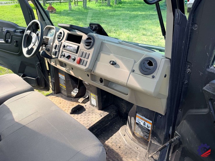 2024-john-deere-gator-xuv-835r-image-46