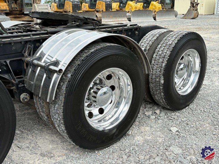 2024-international-hx520-image-9