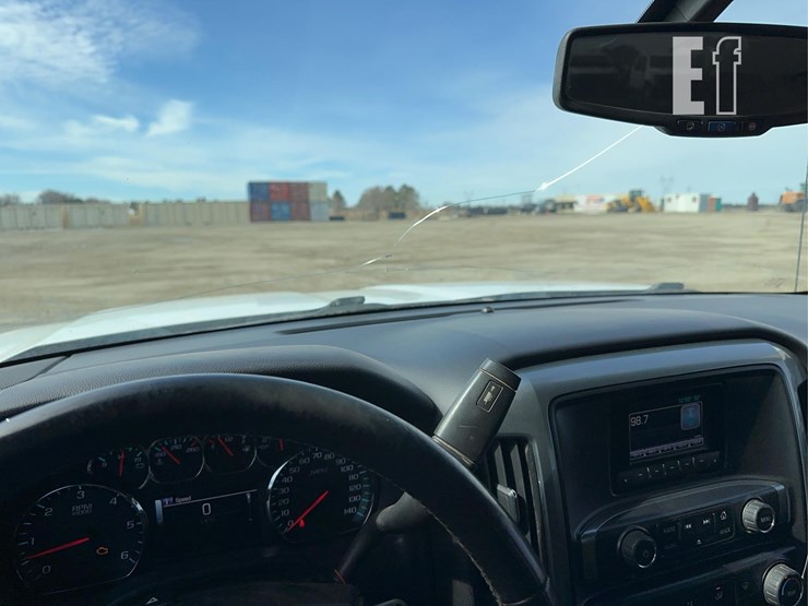 2015-chevrolet-silverado-1500-image-10