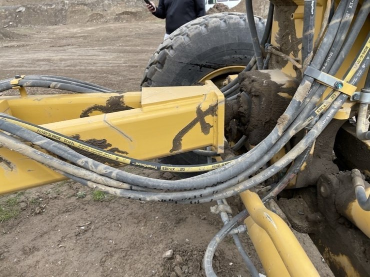 2018-caterpillar-12m3-awd-image-28