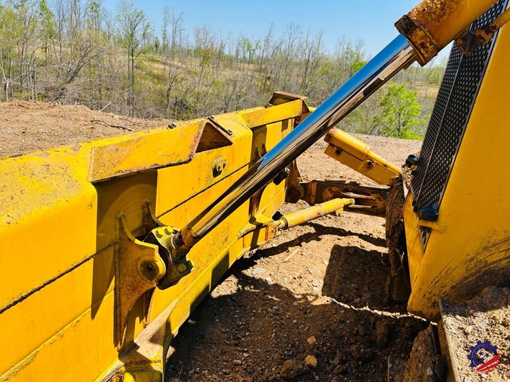 2023-komatsu-d65px-18-image-32