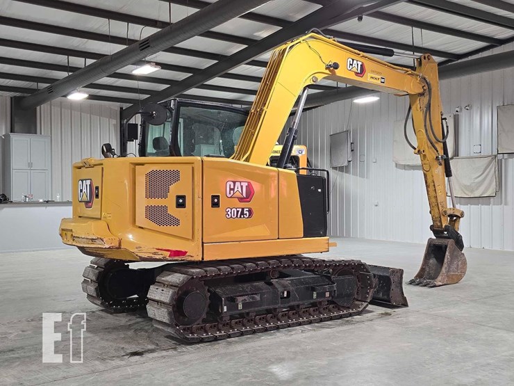2022-caterpillar-307.5-image-3
