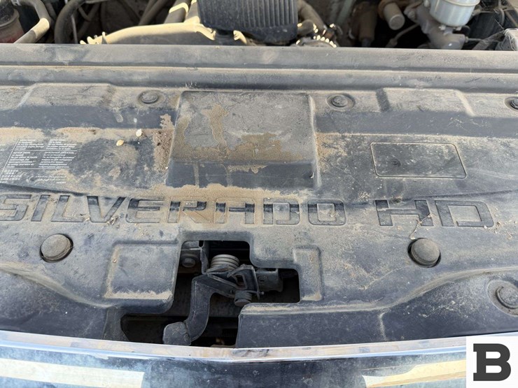 2017-chevrolet-silverado-2500-image-34