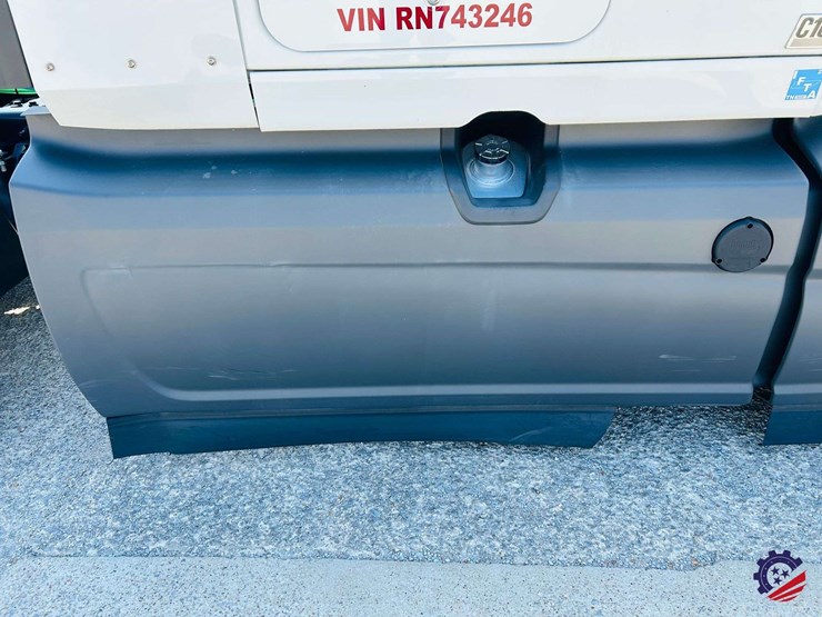 2024-international-lt62f-t/a-truck-tractor-image-40