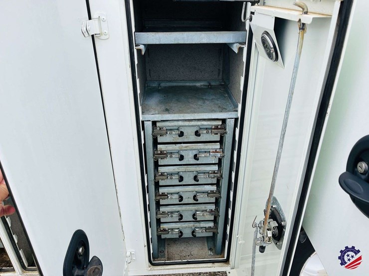 2015-international-durastar-4300-image-22