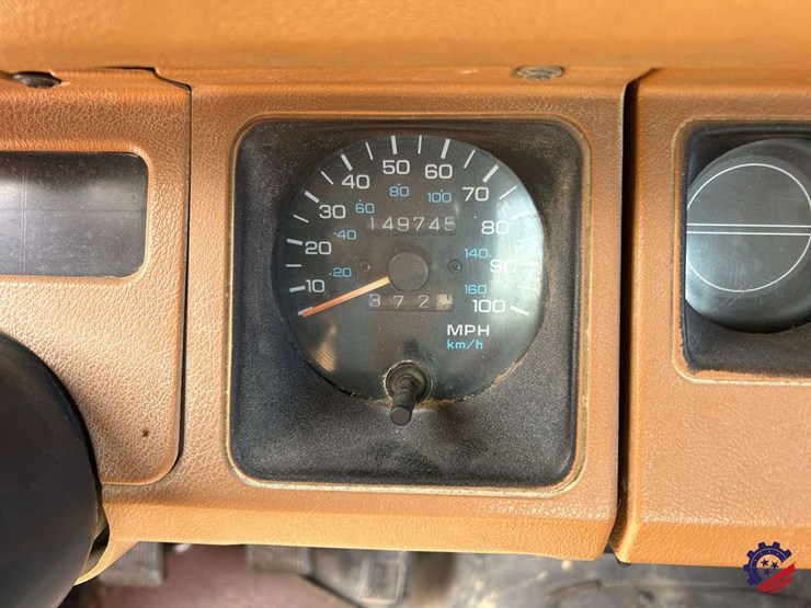 1994-jeep-wrangler-image-75