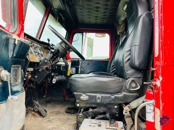 2000-western-star-4900-image-55