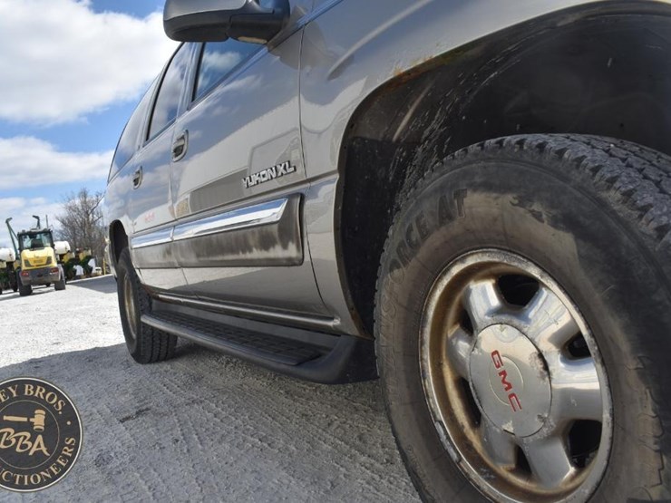 2001-gmc-yukon-xl-image-10