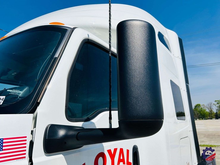 2024-international-lt62f-t/a-truck-tractor-image-31