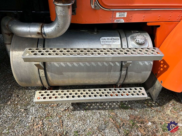 2005-kenworth-t300-image-51