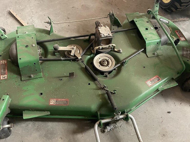 2017-john-deere-1025r-image-14