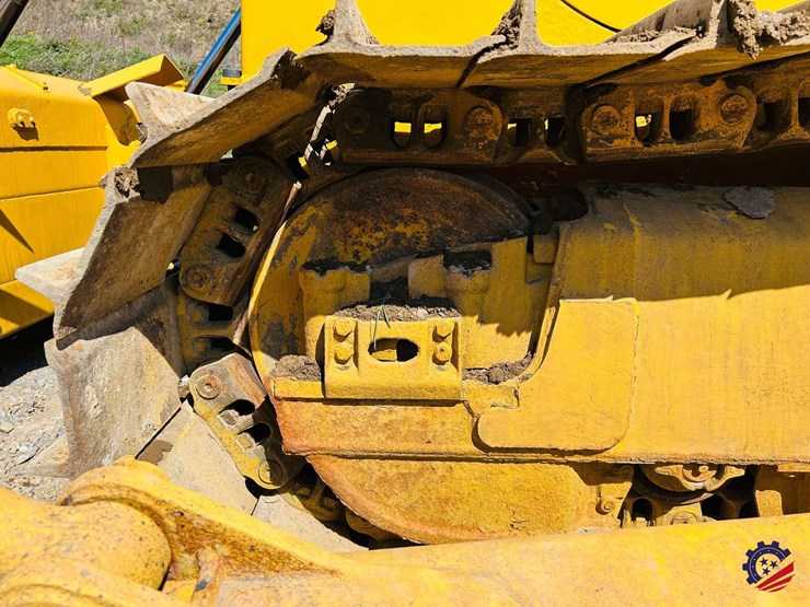 2022-komatsu-d65px-18-image-22