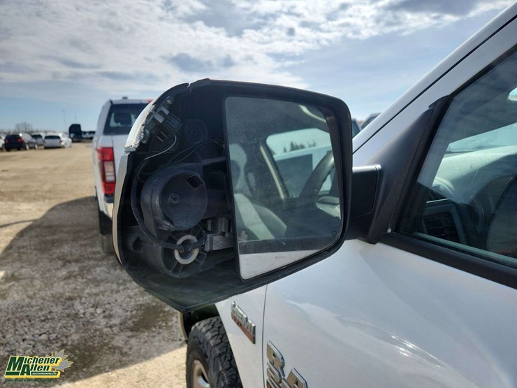 2013-dodge-2500-image-41