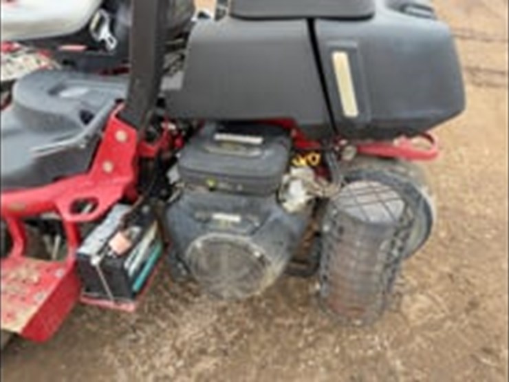 2015-toro-greensmaster-300-image-14