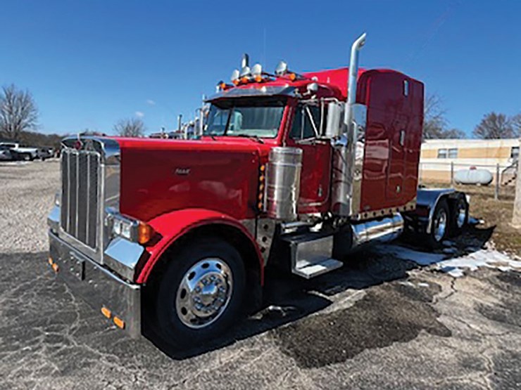2001-peterbilt-379-image-1