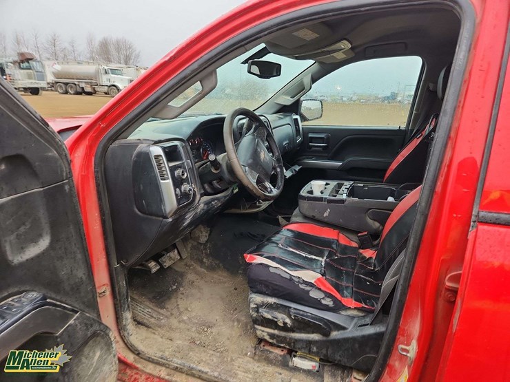 2019-chevrolet-silverado-2500hd-image-13