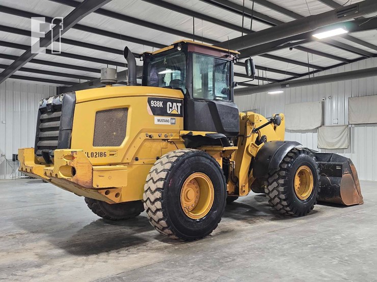 2014-caterpillar-938k-image-3