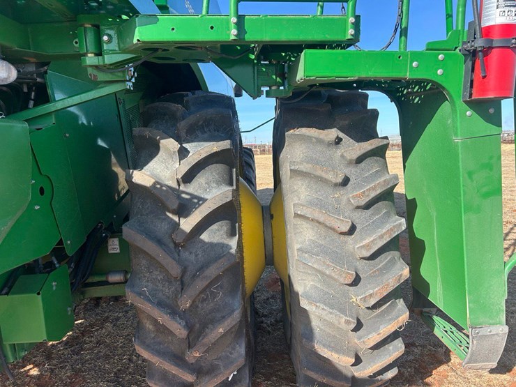 2013-john-deere-s680-image-14