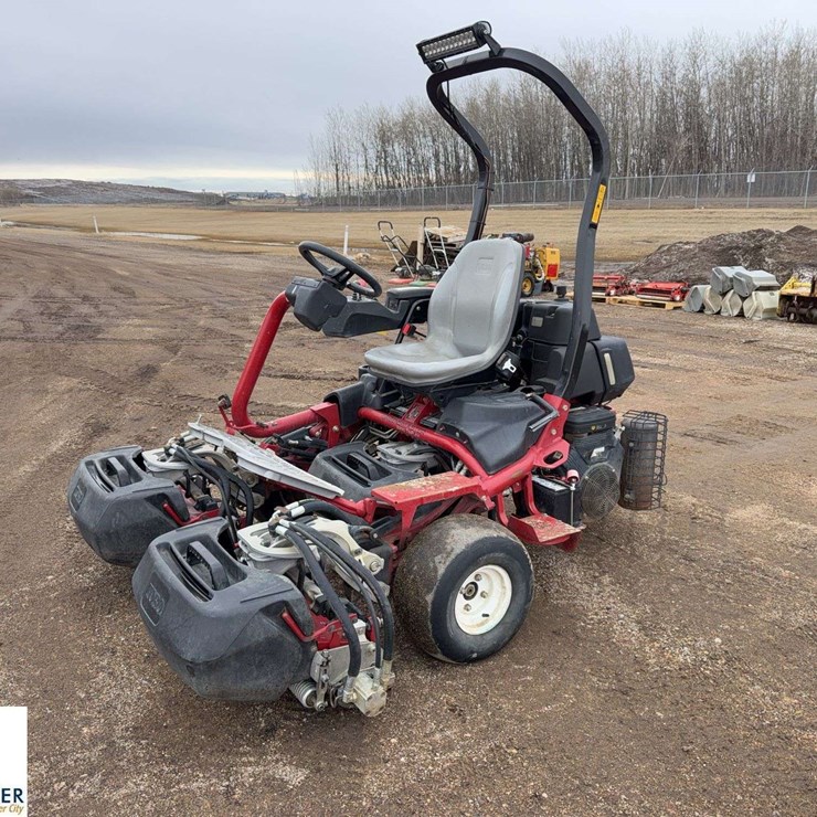 2015 TORO GREENSMASTER 300
