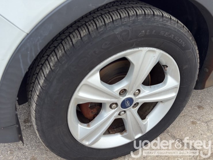 2014-ford-escape-image-7