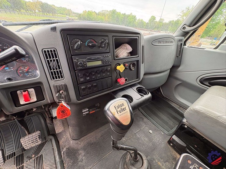 2007-international-sf525-t/a-dump-truck-image-76