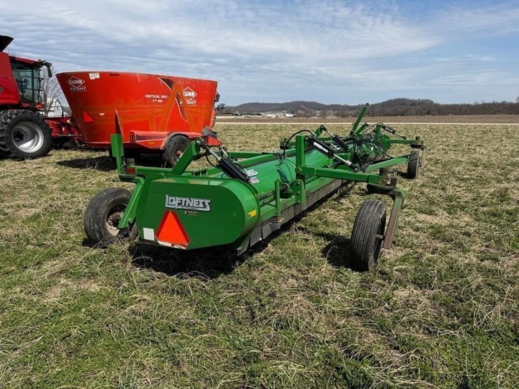 loftness-30’-stalk-chopper-image-10