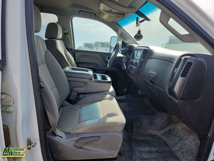 2016-gmc-sierra-2500hd-image-16